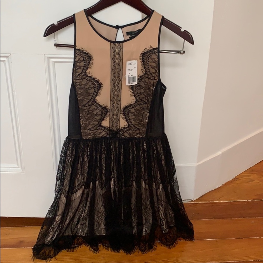 Brand new forever 21 lace mini dress